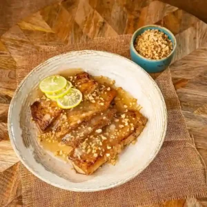 Grilled Fish In Lemon Butter Garlic Sauce