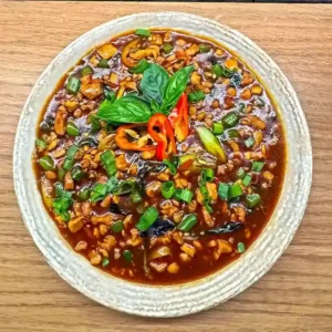 Chicken In Chilli Basil Sauce